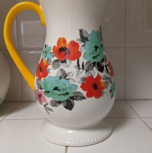 Pioneer Woman floral pitcher 2 quart